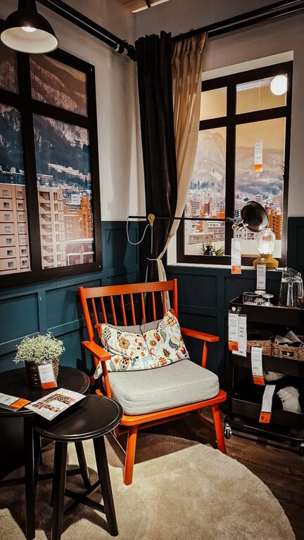 How to Create a Cozy and Inviting Living Space at Home